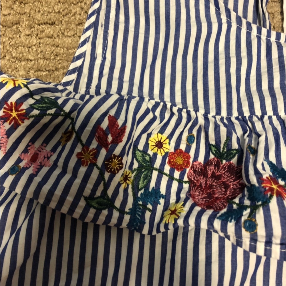 Francesca’s blouse - Picture 2 of 3